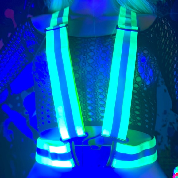 NWT Neon Green/ yellow Reflective Harness - Picture 9 of 12